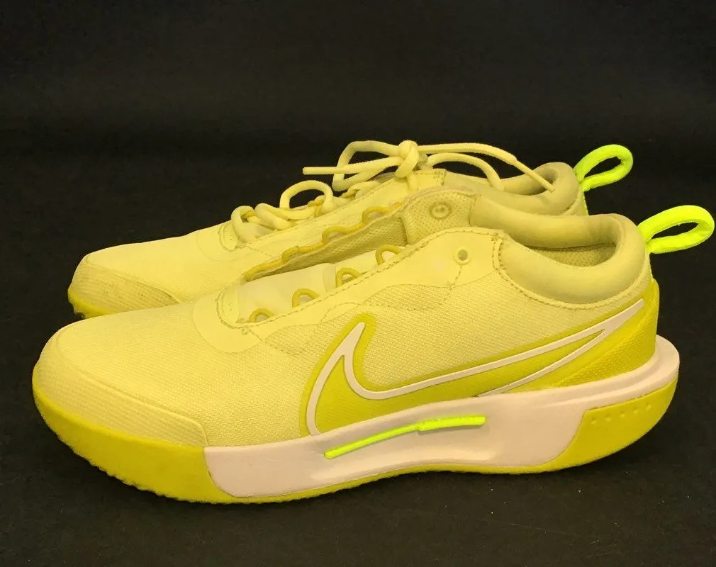 Nike Women's Zoom Court Pro HC DV3285-301 Green Athletic Shoes - Size 6.5