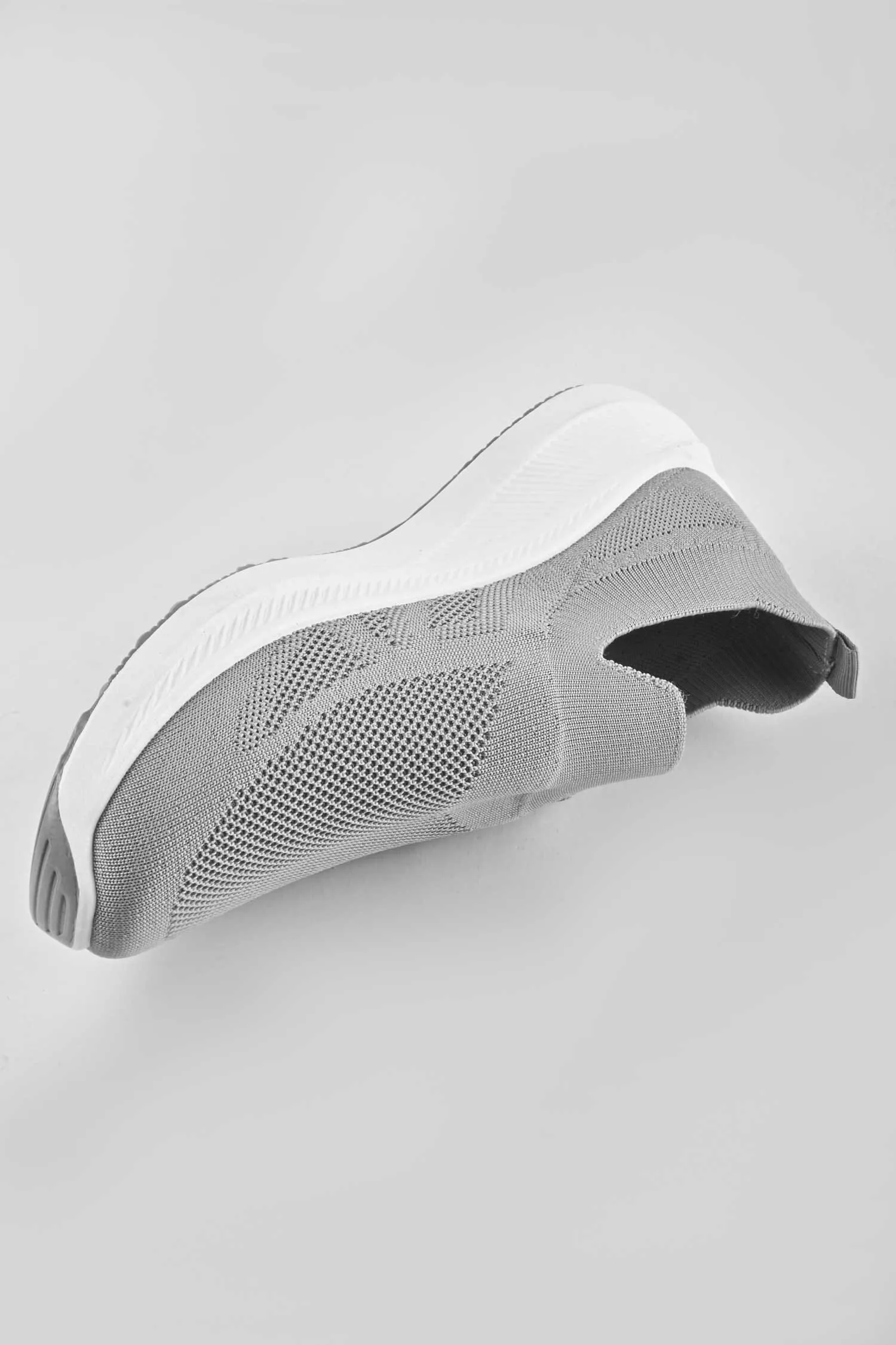 Walk Men's Kaen Slip On Jogger Shoes